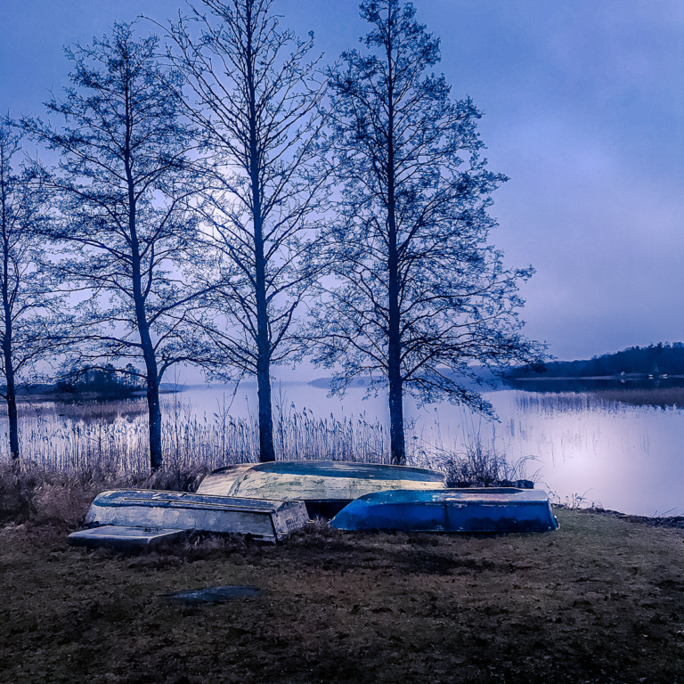 Boote warten auf den Frühling